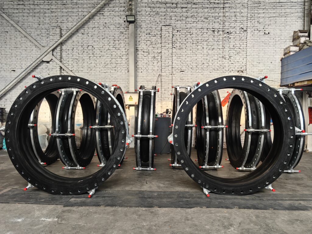 10 sets DN1600 EPDM rubber expansion joints with hot dip galvanized flanges ready for shipment to Egypt